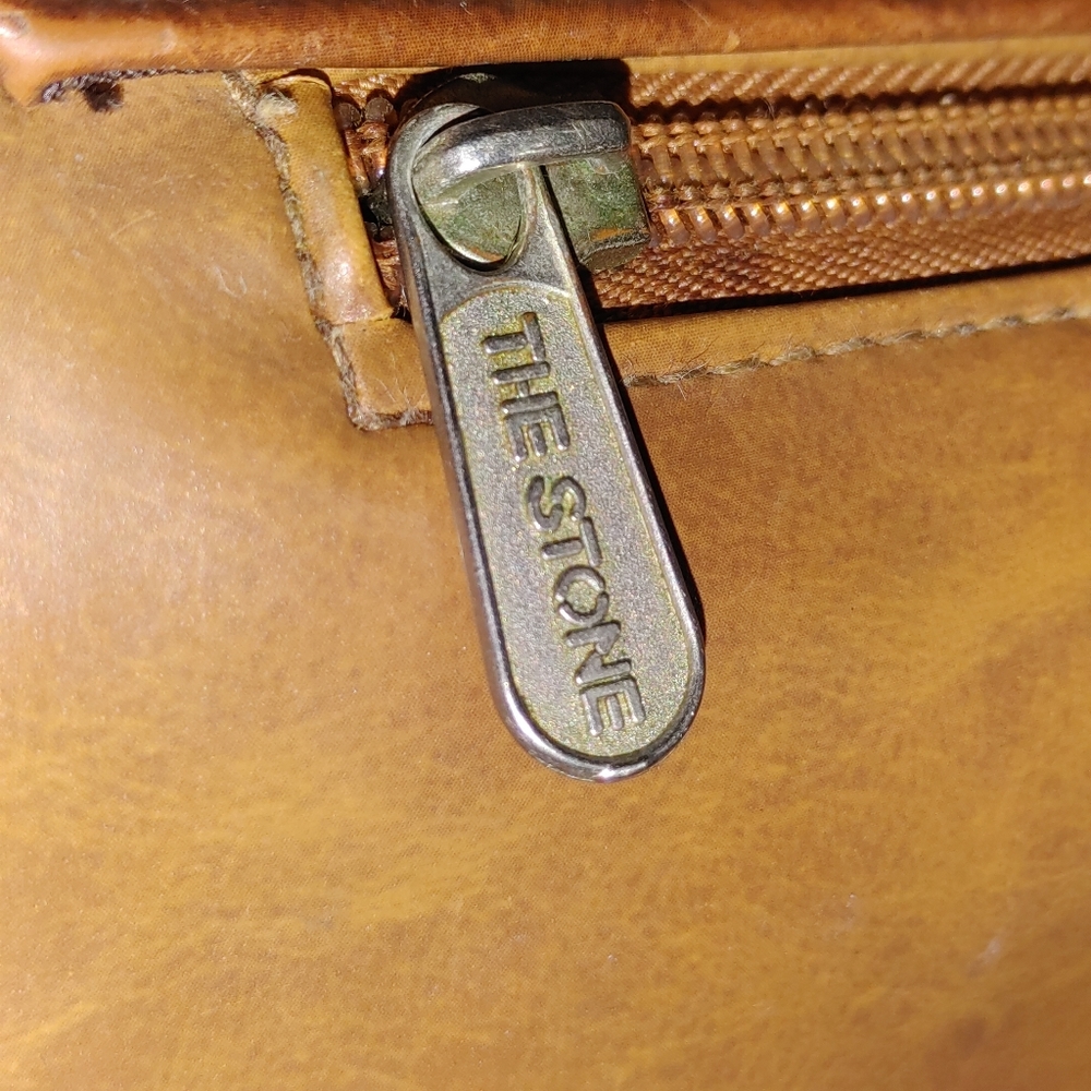 LEATHER Purse - Picture 6 of 7